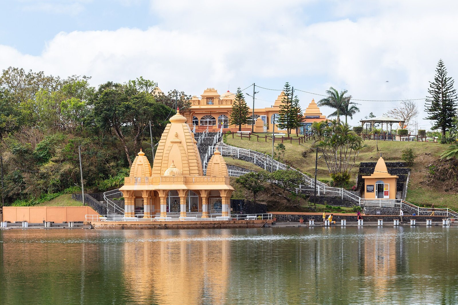 A Hindu temple on the shore of Grand Bassin