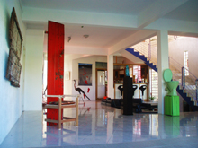 gallery-entrance